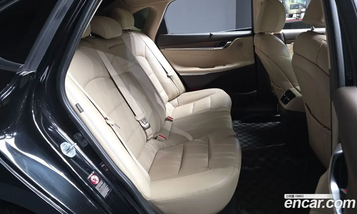 Hyundai Grandeur 2017 3.0 автомат (гидро), фото 12 Hyundai Grandeur 2017 3.0 автомат (гидро), фото 12
