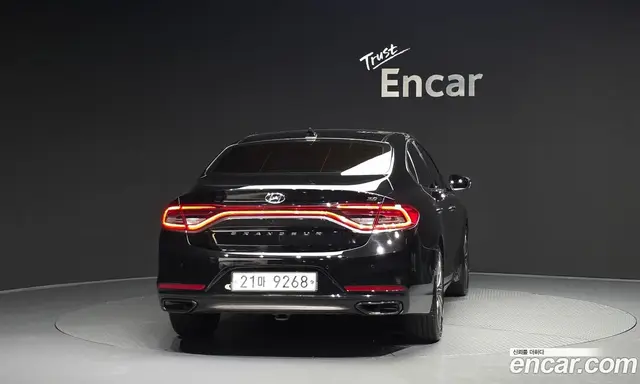 Hyundai Grandeur 2017 3.0 автомат (гидро), миниатюра 4 Hyundai Grandeur 2017 3.0 автомат (гидро), миниатюра 4