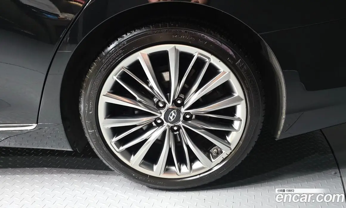Hyundai Grandeur 2017 3.0 автомат (гидро), фото 5 Hyundai Grandeur 2017 3.0 автомат (гидро), фото 5