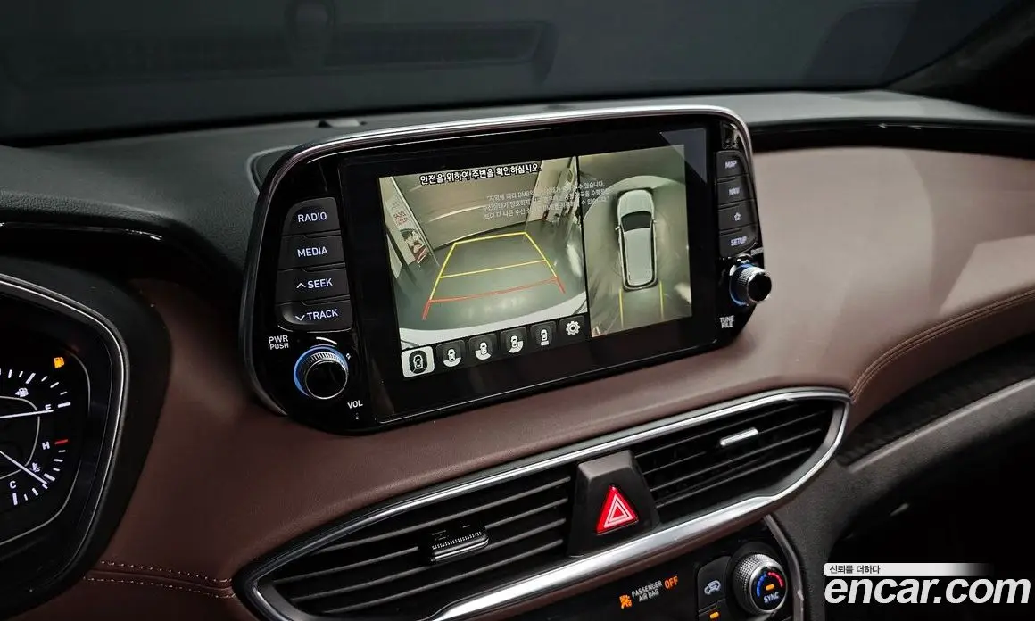 Hyundai Santa Fe 2019 2.0 автомат (гидро), фото 16 Hyundai Santa Fe 2019 2.0 автомат (гидро), фото 16