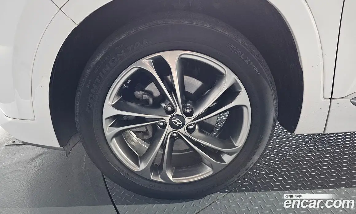 Hyundai Santa Fe 2019 2.0 автомат (гидро), фото 5 Hyundai Santa Fe 2019 2.0 автомат (гидро), фото 5