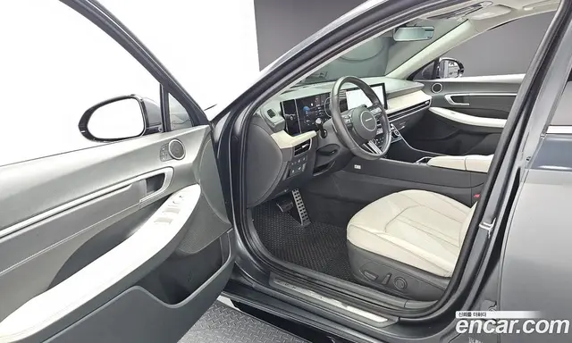 Hyundai Sonata 2023 2.0 автомат (гидро), миниатюра 11 Hyundai Sonata 2023 2.0 автомат (гидро), миниатюра 11