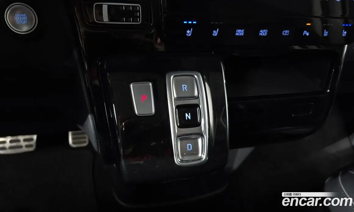 Hyundai Staria 2022 2.2 автомат (гидро), фото 9