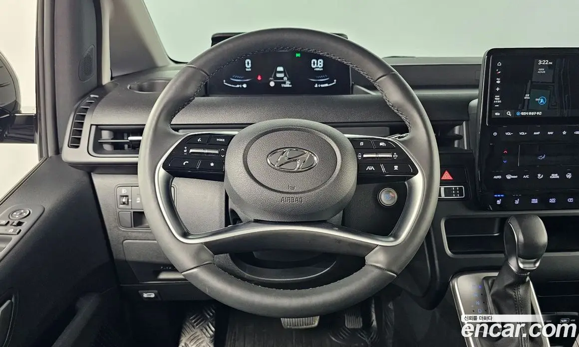 Hyundai Staria 2023 2.2 автомат (гидро), фото 21