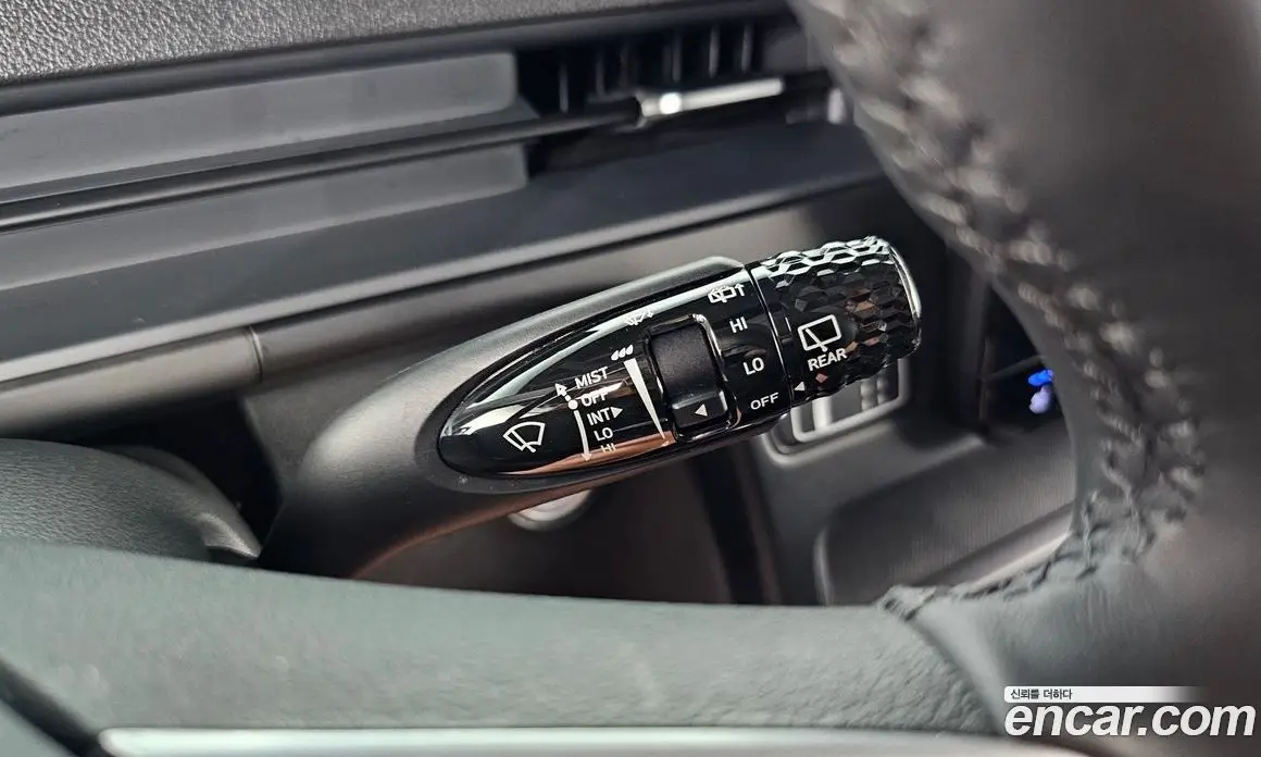 Hyundai Staria 2023 2.2 автомат (гидро), фото 28