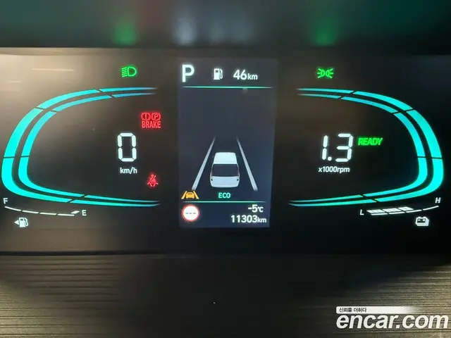 Hyundai Staria 2024 2.2 автомат (гидро), миниатюра 10 Hyundai Staria 2024 2.2 автомат (гидро), миниатюра 10