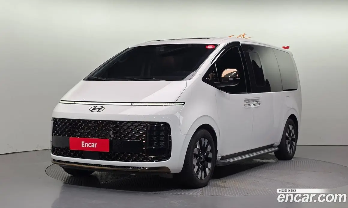 Hyundai Staria 2025 2.2 автомат (гидро), фото 1 Hyundai Staria 2025 2.2 автомат (гидро), фото 1