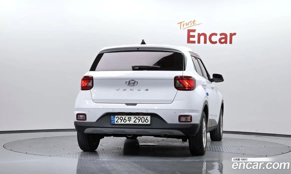 Hyundai Venue 2022 1.6 автомат (гидро), фото 3 Hyundai Venue 2022 1.6 автомат (гидро), фото 3