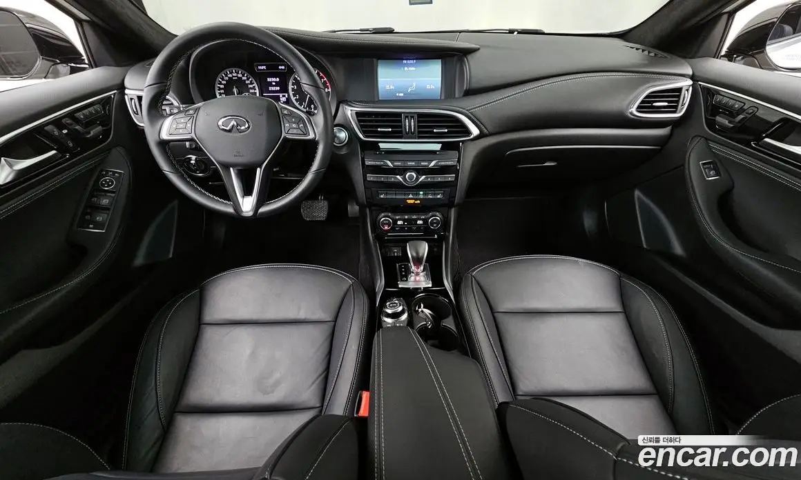 Infiniti Q30 2019 2.0 автомат (гидро), фото 6