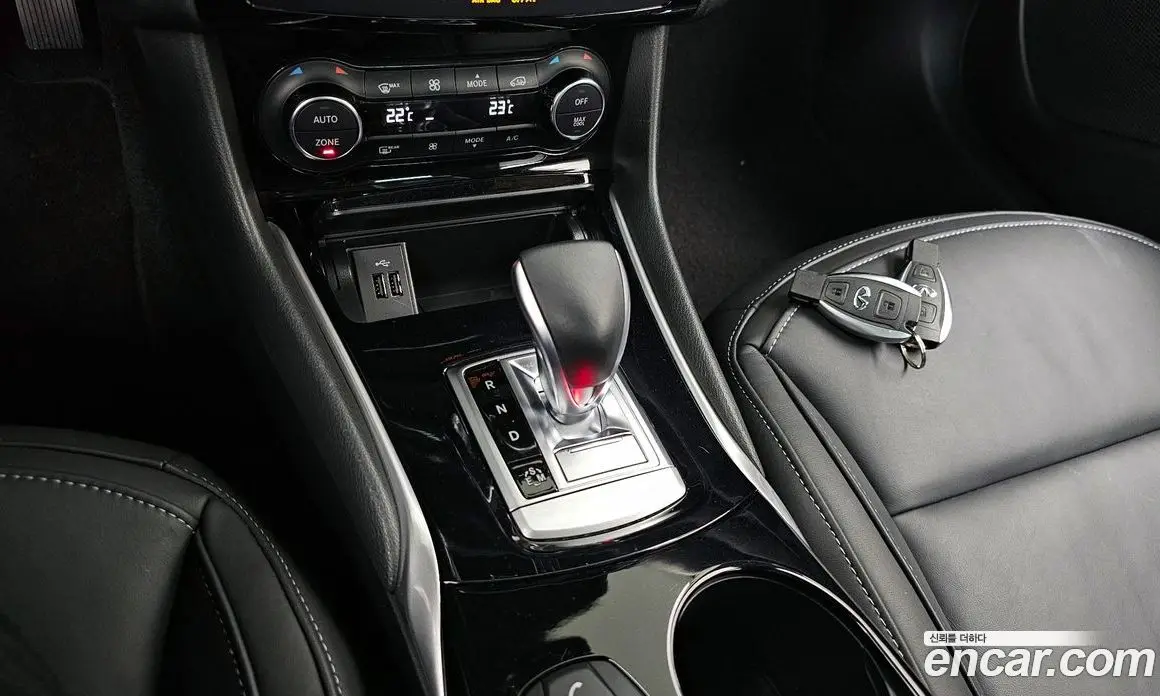 Infiniti Q30 2019 2.0 автомат (гидро), фото 8