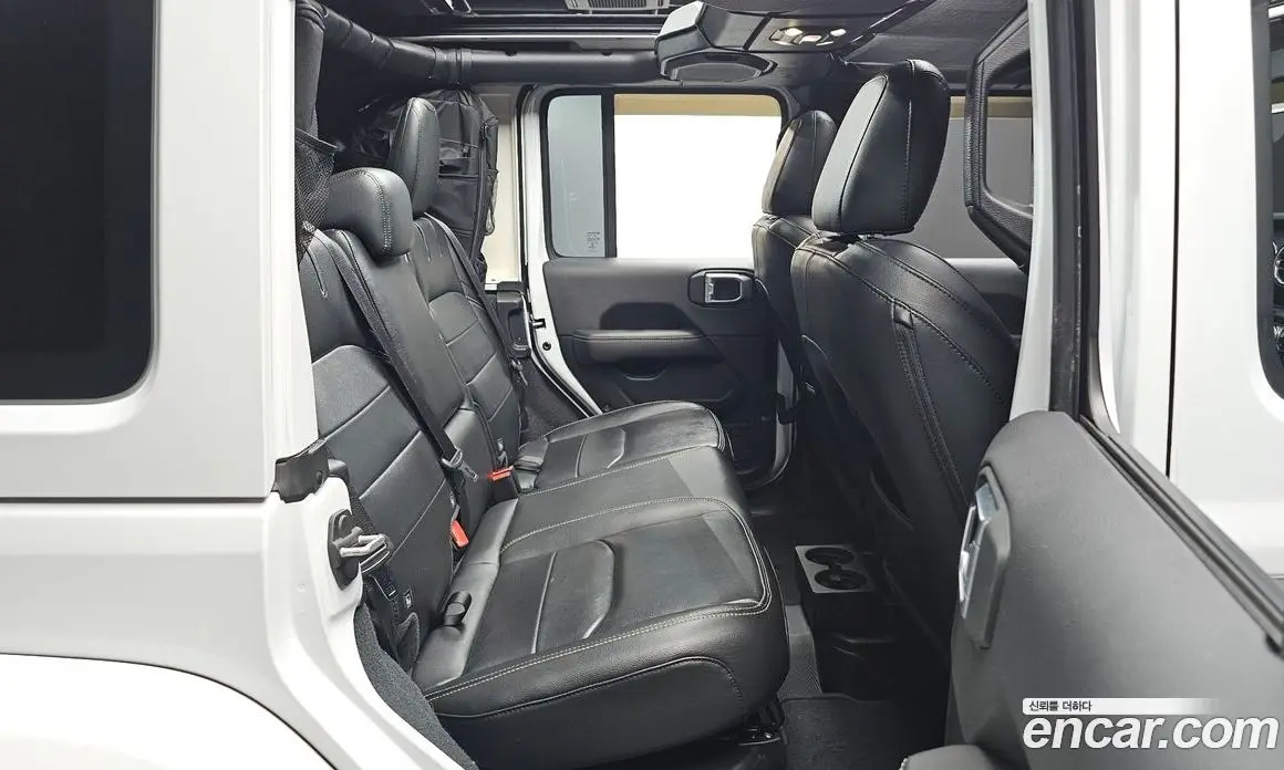 Jeep Wrangler 2022 2.0 автомат (гидро), фото 16 Jeep Wrangler 2022 2.0 автомат (гидро), фото 16