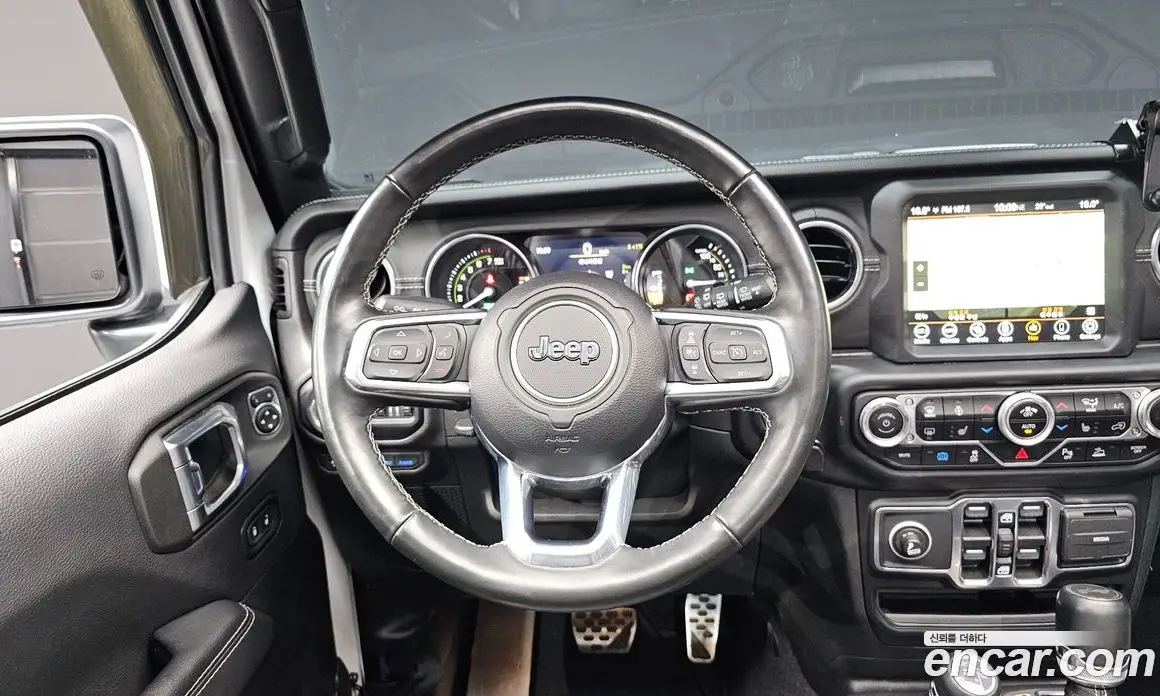 Jeep Wrangler 2022 2.0 автомат (гидро), фото 18 Jeep Wrangler 2022 2.0 автомат (гидро), фото 18