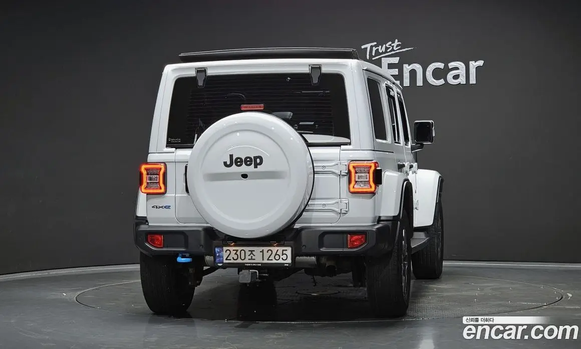 Jeep Wrangler 2022 2.0 автомат (гидро), фото 4 Jeep Wrangler 2022 2.0 автомат (гидро), фото 4