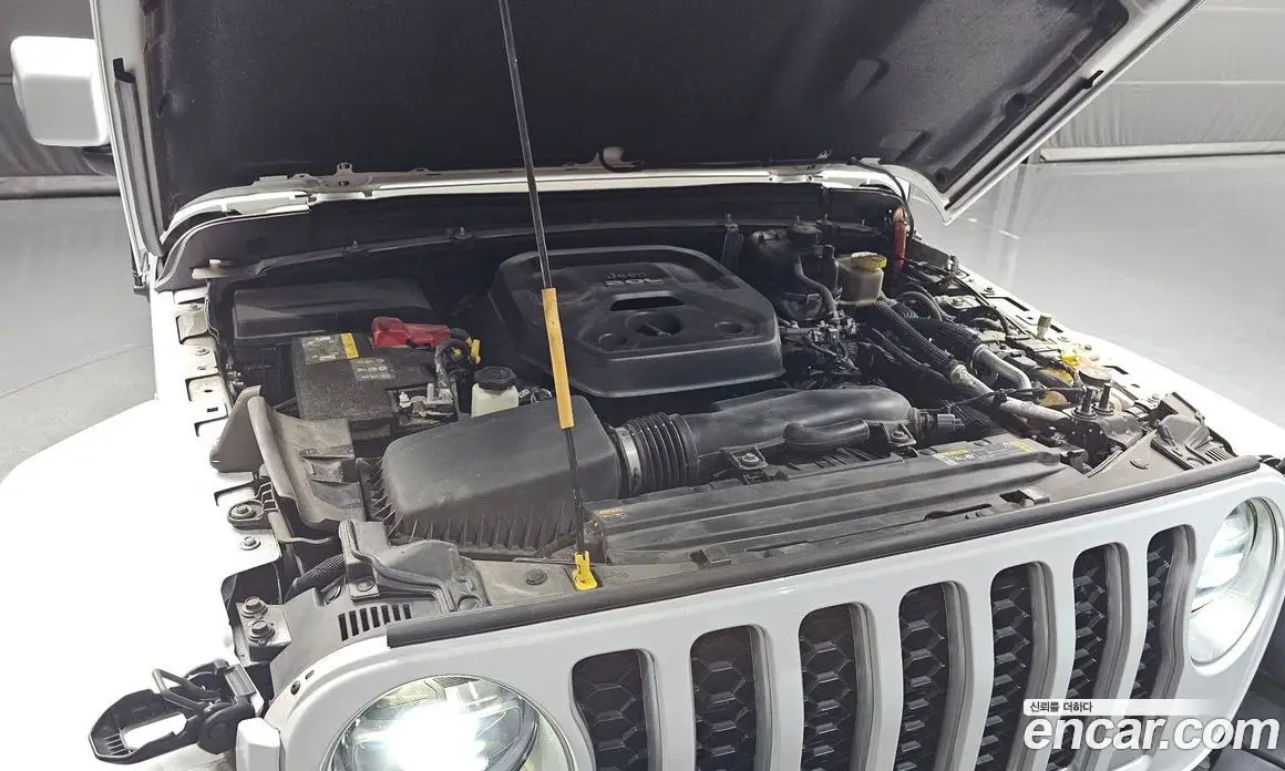 Jeep Wrangler 2022 2.0 автомат (гидро), фото 6 Jeep Wrangler 2022 2.0 автомат (гидро), фото 6