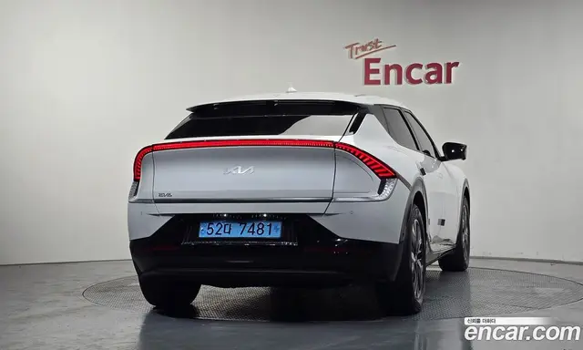 Kia EV6 2023 0.1 автомат (гидро), миниатюра 3 Kia EV6 2023 0.1 автомат (гидро), миниатюра 3