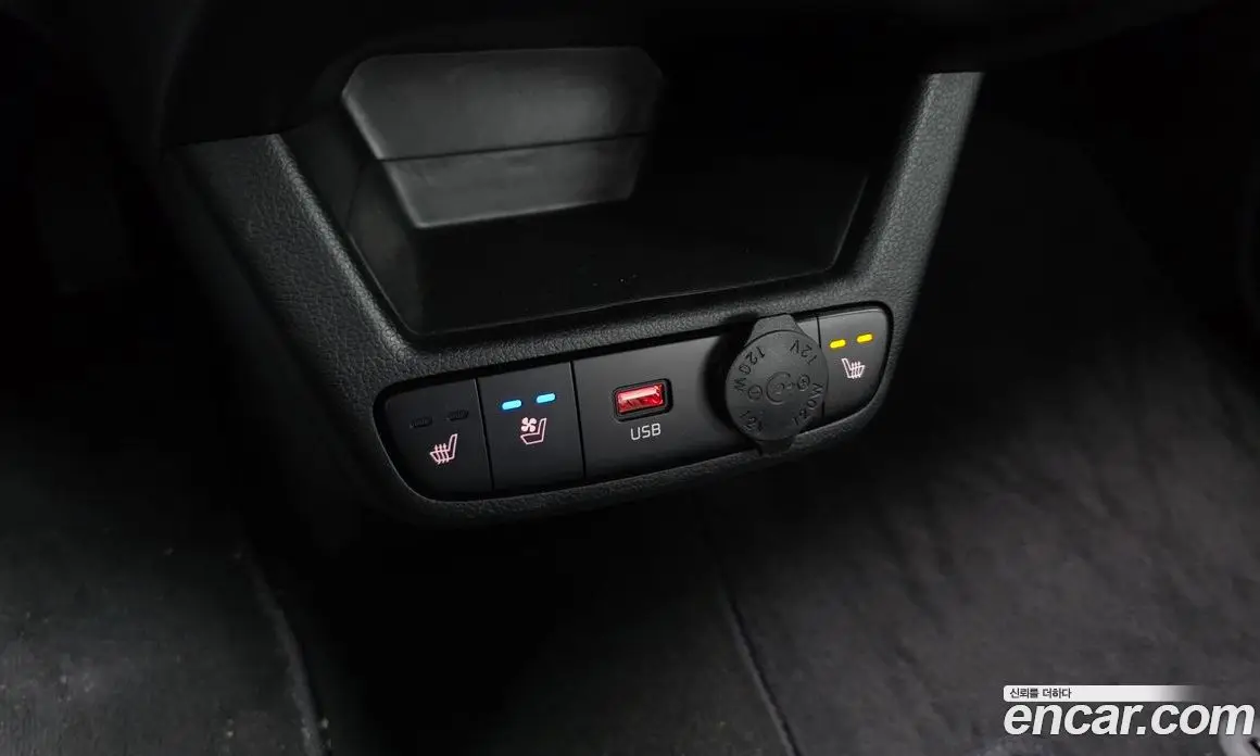 Kia Ray 2023 1.0 автомат (гидро), фото 23