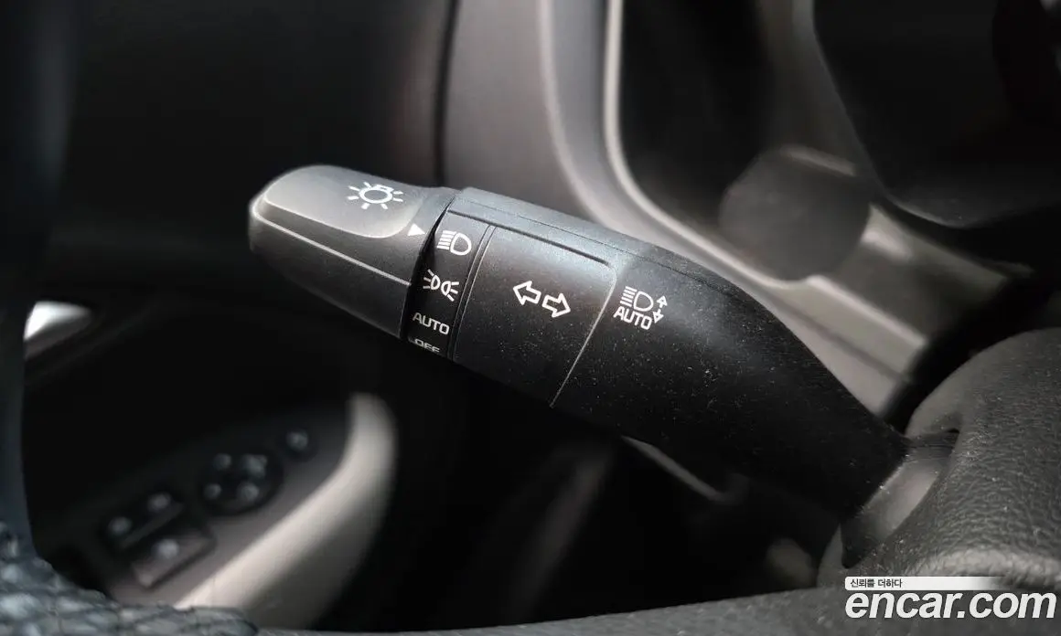 Kia Ray 2023 1.0 автомат (гидро), фото 26