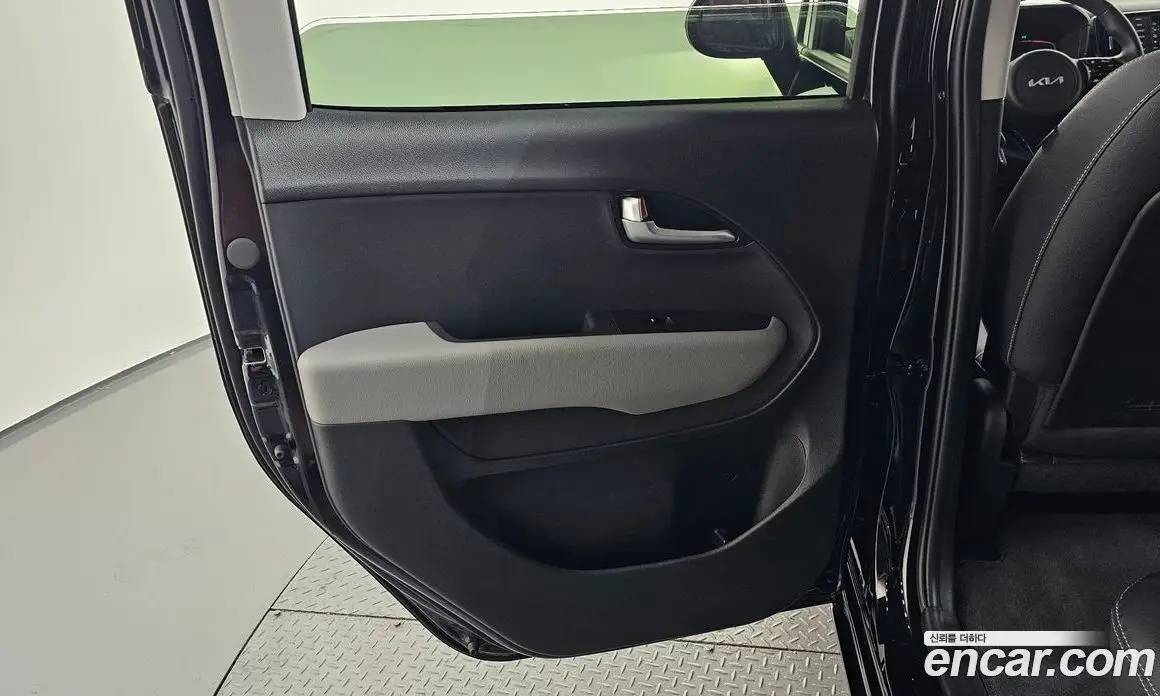 Kia Ray 2024 1.0 автомат (гидро), фото 15