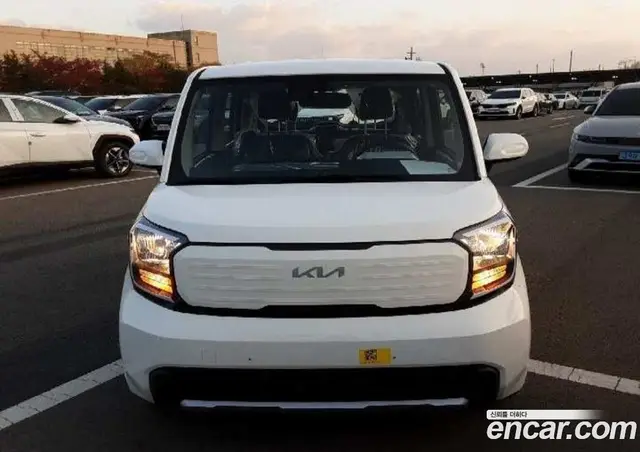 Kia Ray 2025 1.0 автомат (гидро), миниатюра 1 Kia Ray 2025 1.0 автомат (гидро), миниатюра 1