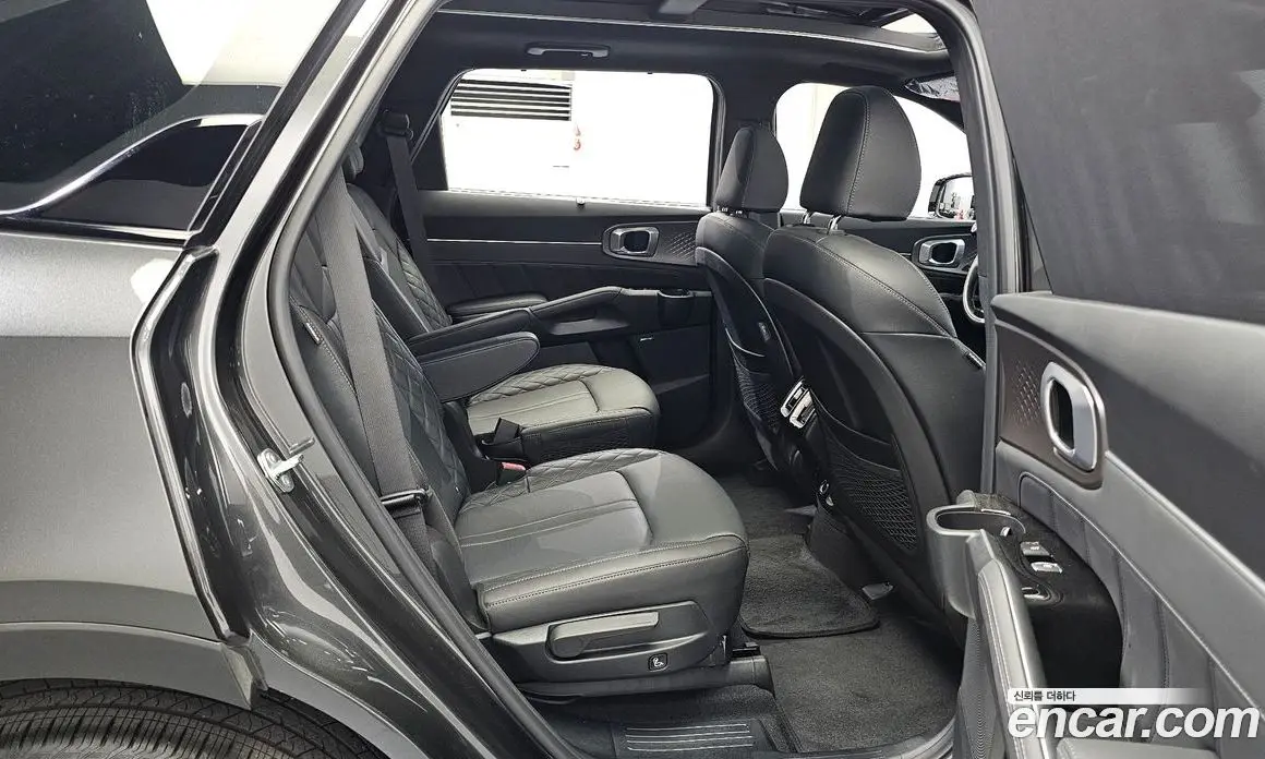 Kia Sorento 2024 2.5 автомат (гидро), фото 17 Kia Sorento 2024 2.5 автомат (гидро), фото 17