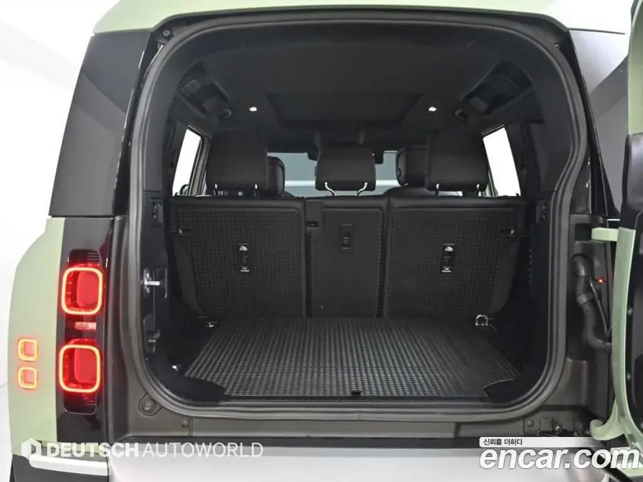 Land Rover Defender 2023 3.0 автомат (гидро), фото 20 Land Rover Defender 2023 3.0 автомат (гидро), фото 20