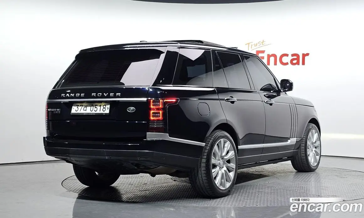 Land Rover Range Rover 2015 4.4 автомат (гидро), фото 2 Land Rover Range Rover 2015 4.4 автомат (гидро), фото 2