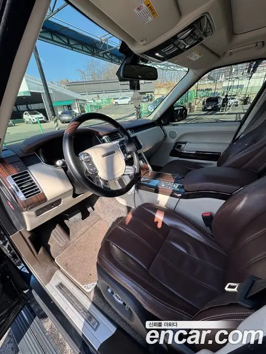 Land Rover Range Rover 2015 4.4 автомат (гидро), фото 15 Land Rover Range Rover 2015 4.4 автомат (гидро), фото 15