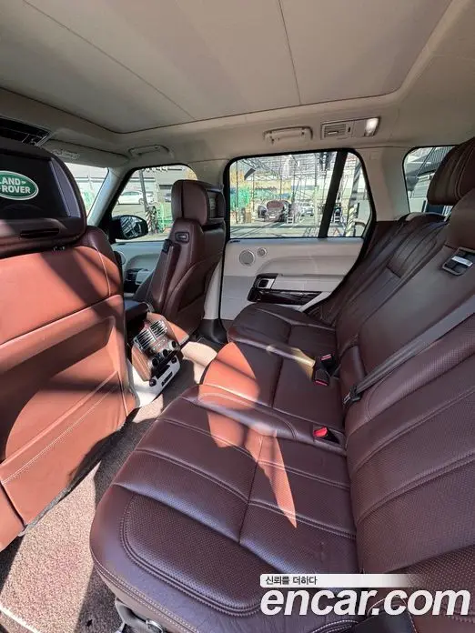 Land Rover Range Rover 2015 4.4 автомат (гидро), фото 17 Land Rover Range Rover 2015 4.4 автомат (гидро), фото 17