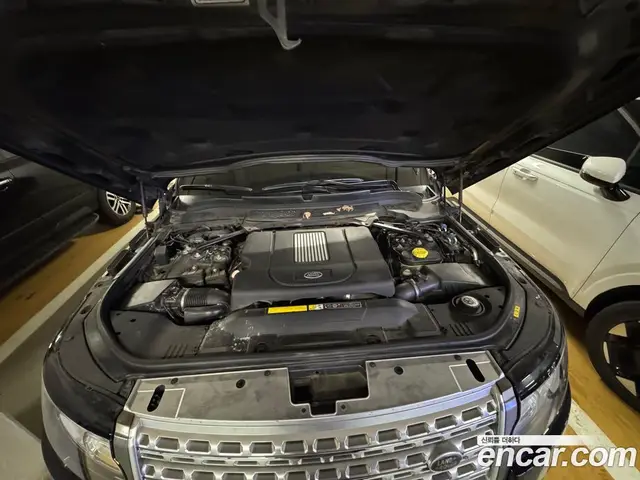 Land Rover Range Rover 2015 4.4 автомат (гидро), миниатюра 7 Land Rover Range Rover 2015 4.4 автомат (гидро), миниатюра 7