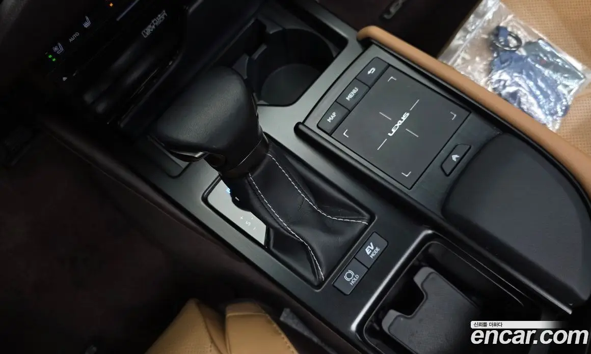 Lexus ES 2021 2.5 автомат (гидро), фото 11 Lexus ES 2021 2.5 автомат (гидро), фото 11