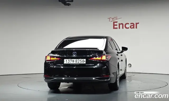 Lexus ES 2021 2.5 автомат (гидро), миниатюра 3 Lexus ES 2021 2.5 автомат (гидро), миниатюра 3