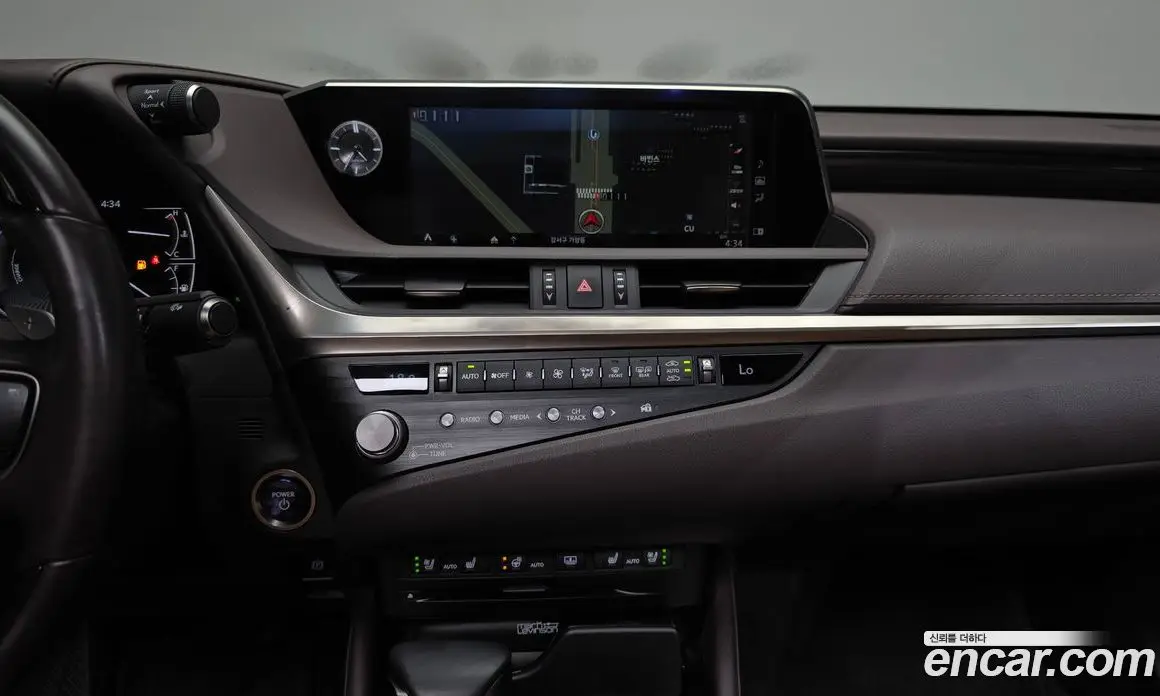 Lexus ES 2021 2.5 автомат (гидро), фото 32 Lexus ES 2021 2.5 автомат (гидро), фото 32