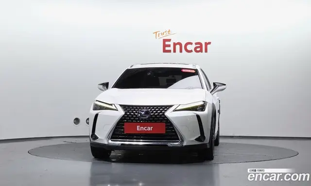 Lexus UX 2019 2.0 автомат (гидро), миниатюра 2 Lexus UX 2019 2.0 автомат (гидро), миниатюра 2