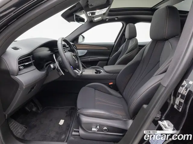 Maserati Grecale 2025 0.3 автомат (гидро), миниатюра 11 Maserati Grecale 2025 0.3 автомат (гидро), миниатюра 11