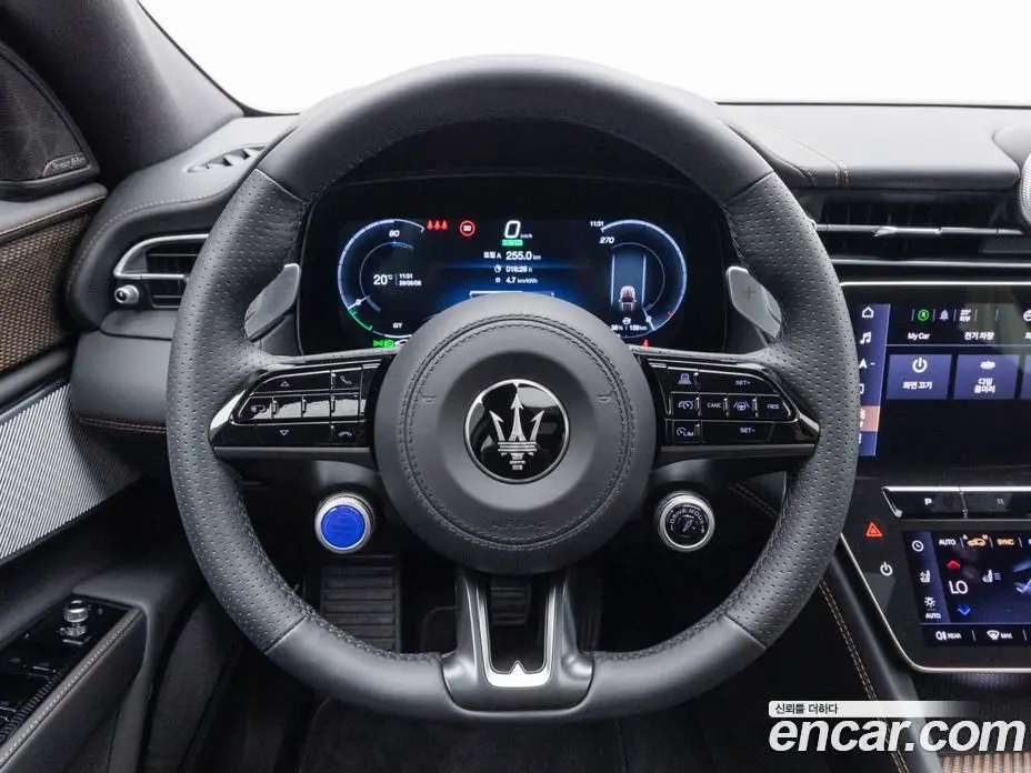 Maserati Grecale 2025 0.3 автомат (гидро), фото 8 Maserati Grecale 2025 0.3 автомат (гидро), фото 8