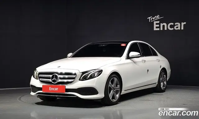 Mercedes-Benz E-Class 2019 2.0 автомат (гидро), миниатюра 1 Mercedes-Benz E-Class 2019 2.0 автомат (гидро), миниатюра 1