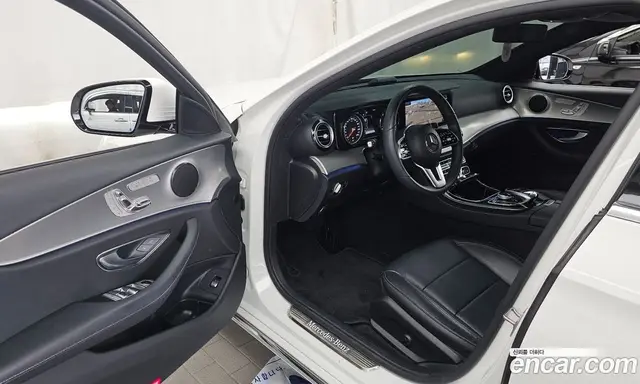 Mercedes-Benz E-Class 2019 2.0 автомат (гидро), миниатюра 10 Mercedes-Benz E-Class 2019 2.0 автомат (гидро), миниатюра 10