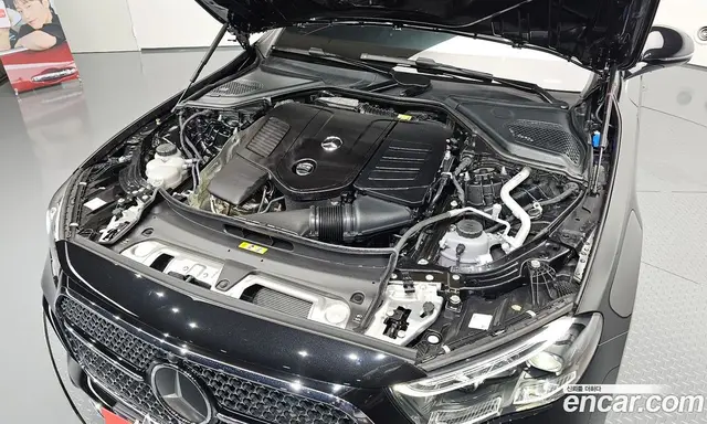 Mercedes-Benz E-Class 2025 2.0 автомат (гидро), миниатюра 6 Mercedes-Benz E-Class 2025 2.0 автомат (гидро), миниатюра 6