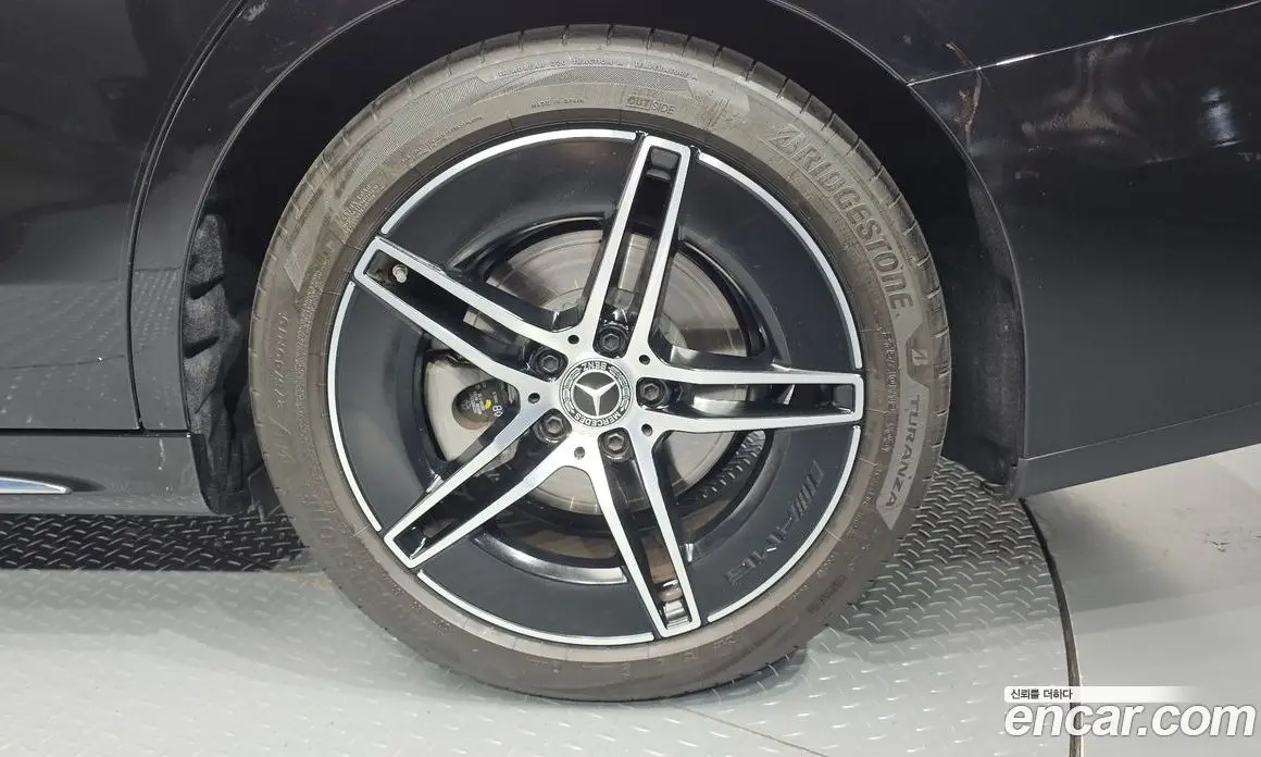 Mercedes-Benz E-Class 2025 2.0 автомат (гидро), фото 7 Mercedes-Benz E-Class 2025 2.0 автомат (гидро), фото 7