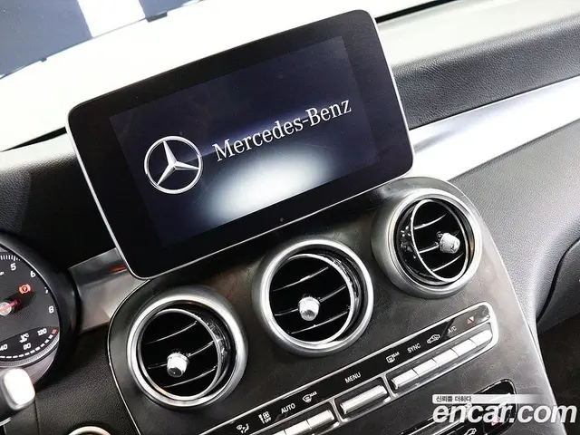 Mercedes-Benz GLC-Class 2019 2.0 автомат (гидро), миниатюра 8 Mercedes-Benz GLC-Class 2019 2.0 автомат (гидро), миниатюра 8