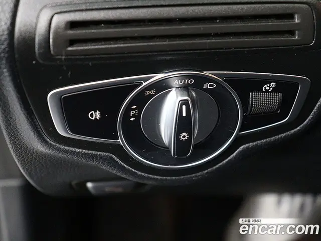 Mercedes-Benz GLC-Class 2019 2.0 автомат (гидро), миниатюра 10 Mercedes-Benz GLC-Class 2019 2.0 автомат (гидро), миниатюра 10