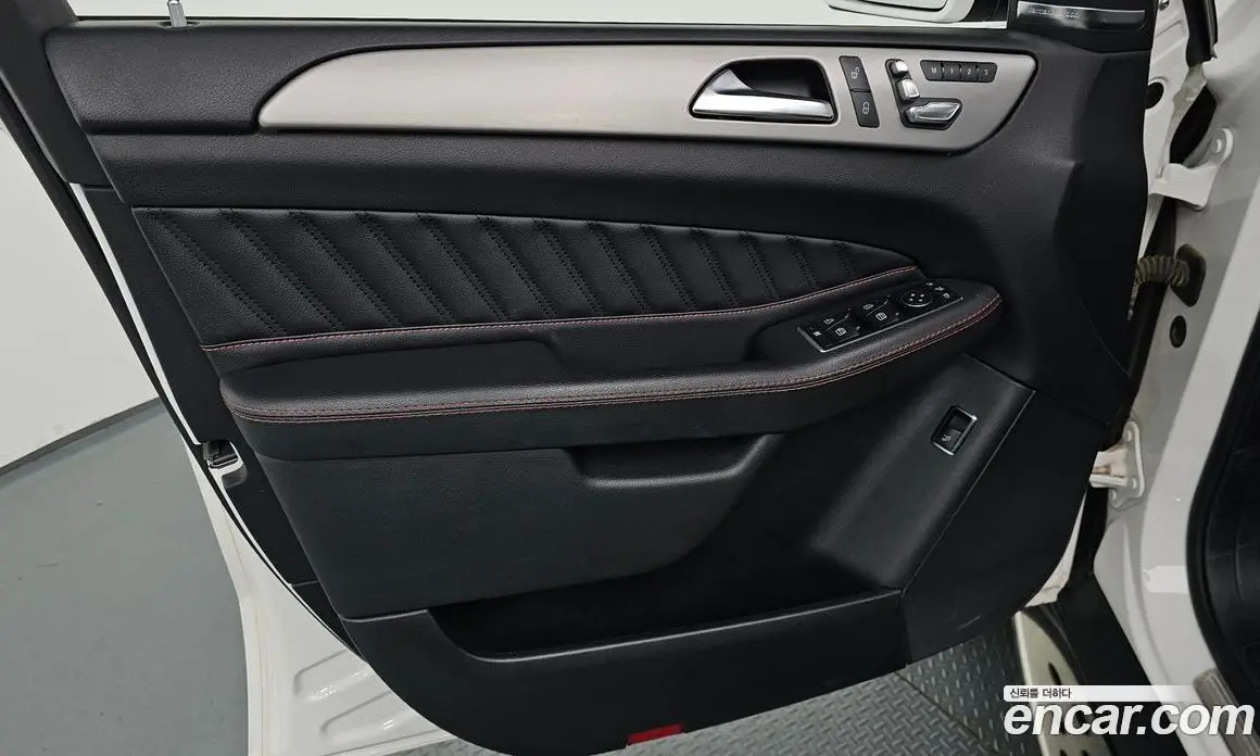 Mercedes-Benz GLE-Class 2018 3.0 автомат (гидро), фото 14 Mercedes-Benz GLE-Class 2018 3.0 автомат (гидро), фото 14