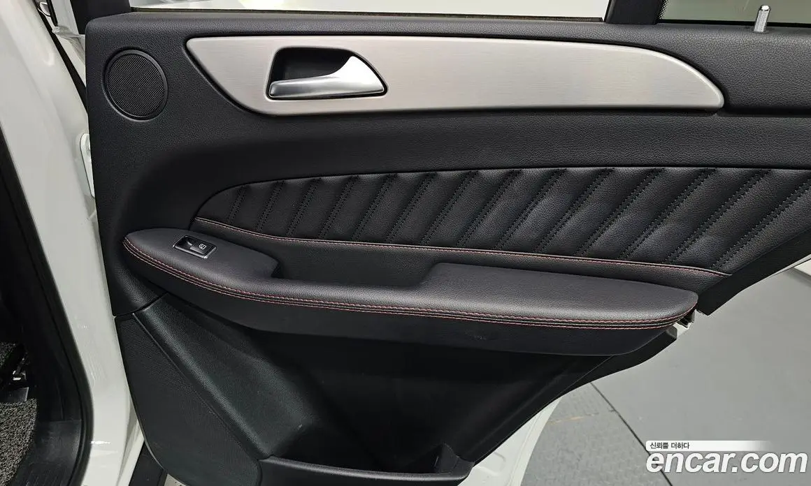 Mercedes-Benz GLE-Class 2018 3.0 автомат (гидро), фото 15 Mercedes-Benz GLE-Class 2018 3.0 автомат (гидро), фото 15