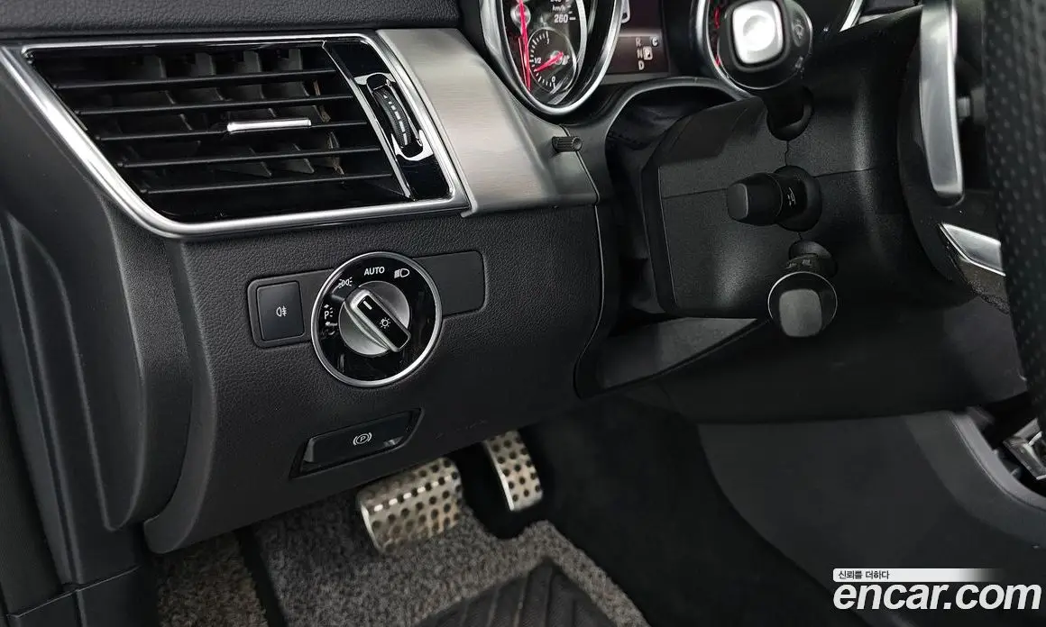 Mercedes-Benz GLE-Class 2018 3.0 автомат (гидро), фото 24 Mercedes-Benz GLE-Class 2018 3.0 автомат (гидро), фото 24