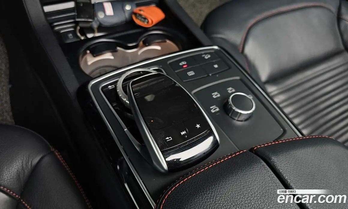 Mercedes-Benz GLE-Class 2018 3.0 автомат (гидро), фото 29 Mercedes-Benz GLE-Class 2018 3.0 автомат (гидро), фото 29