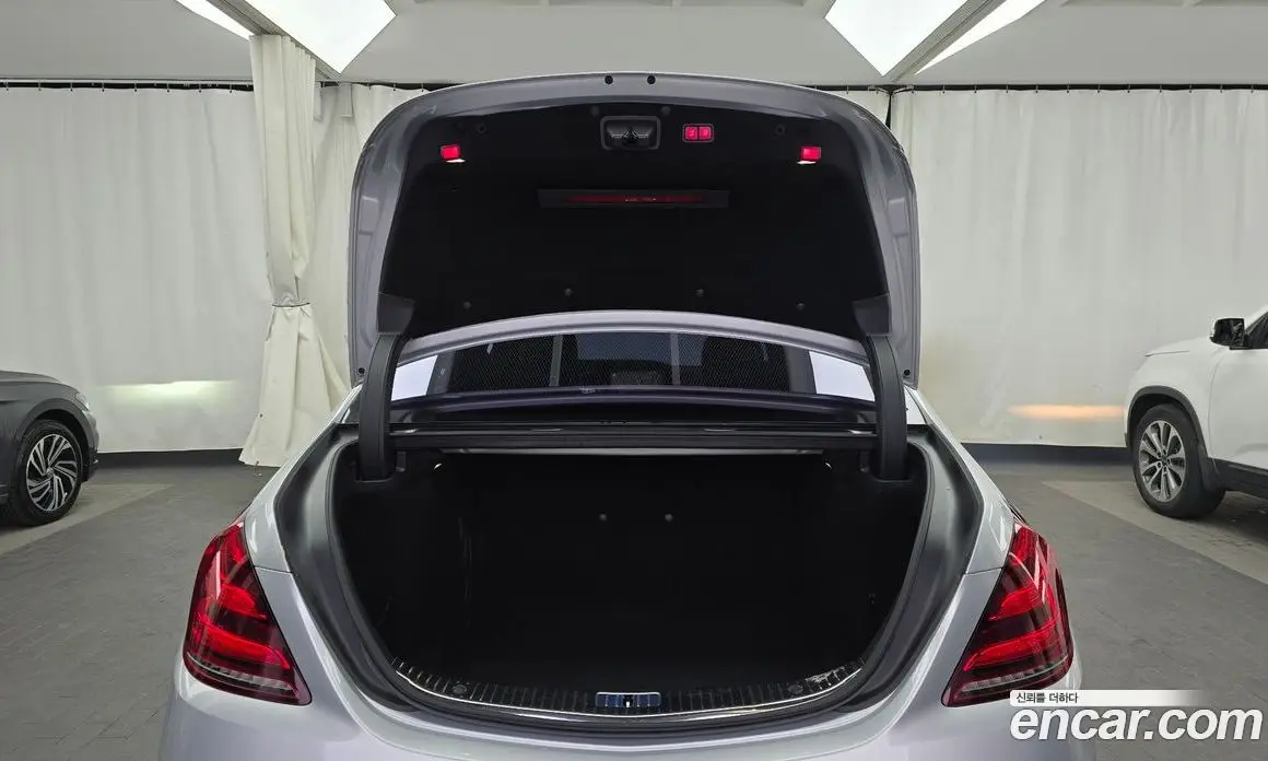 Mercedes-Benz S-Class 2018 4.0 автомат (гидро), фото 20 Mercedes-Benz S-Class 2018 4.0 автомат (гидро), фото 20