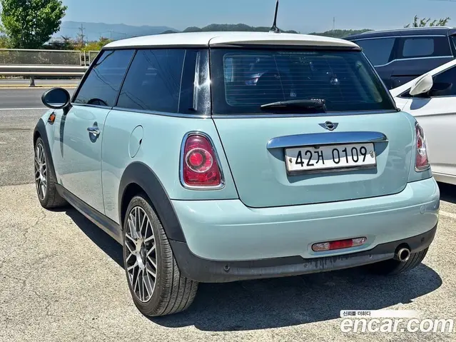 Mini Cooper 2011 1.6 автомат (гидро), миниатюра 6