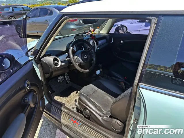 Mini Cooper 2011 1.6 автомат (гидро), миниатюра 9