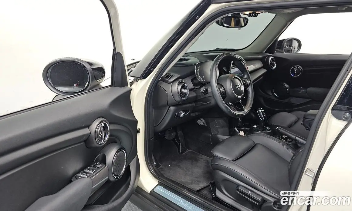 Mini Cooper 2021 1.5 автомат (гидро), фото 13