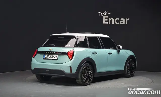 Mini Cooper 2025 2.0 автомат (гидро), миниатюра 2